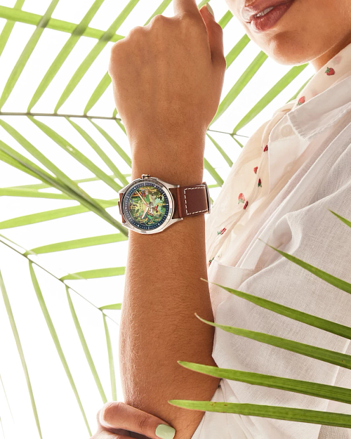 Mickey Mouse Explorer Green Dial Leather Strap AW1149-06W Mickey Mouse Explorer Green Dial Leather Strap AW1149-06W